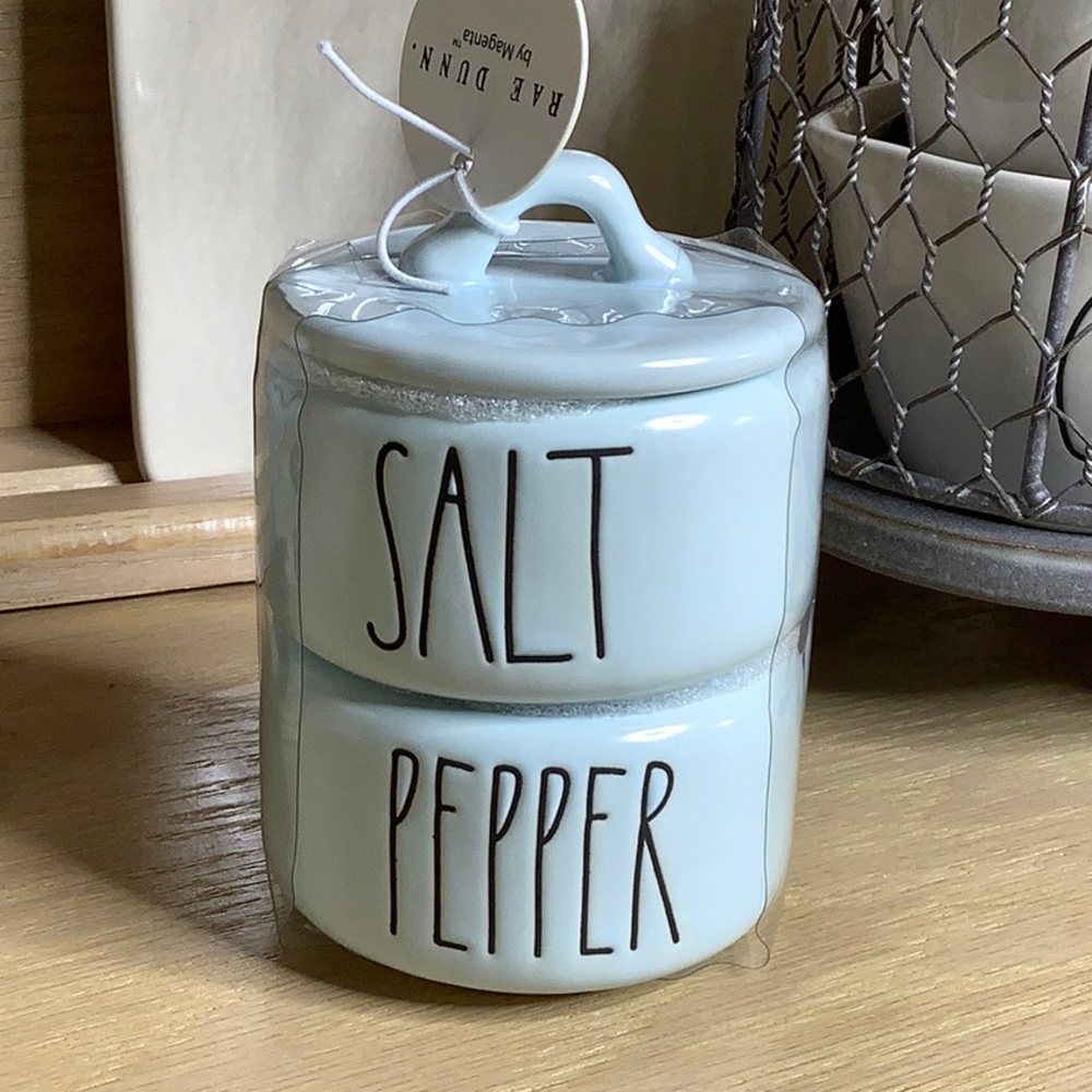 🆕 Rae Dunn Baby Blue Salt and Pepper Stacker/Shaker